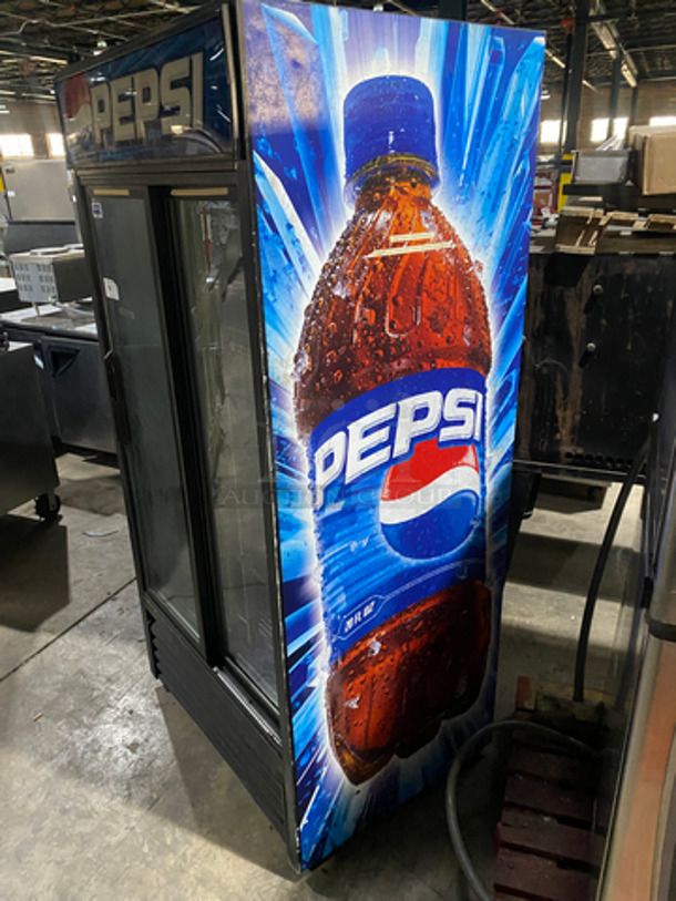 COOL! True Commercial 2 Sliding Door Reach In Refrigerator Merchandiser! With View Through Doors! With Poly Coated Racks! Model: GDM33 SN: 13681442 115V 60HZ 1 Phase - Image 3 of 8