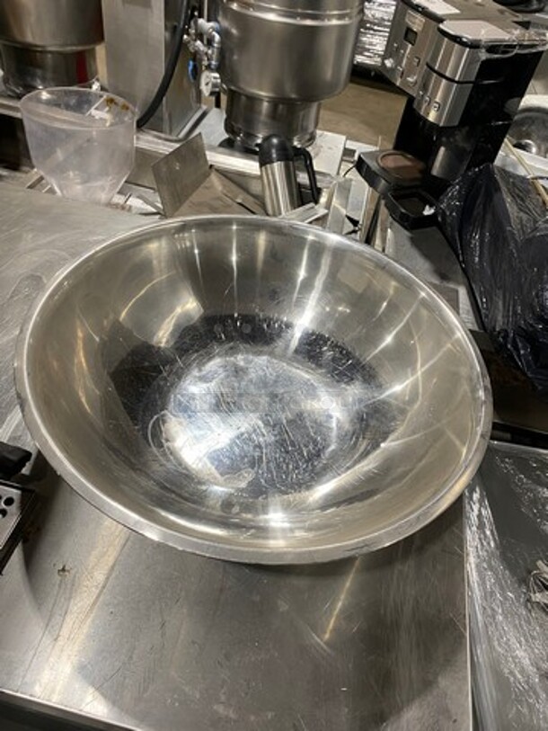 ALL ONE MONEY! Assorted Size Mixing Bowls! - Image 3 of 5
