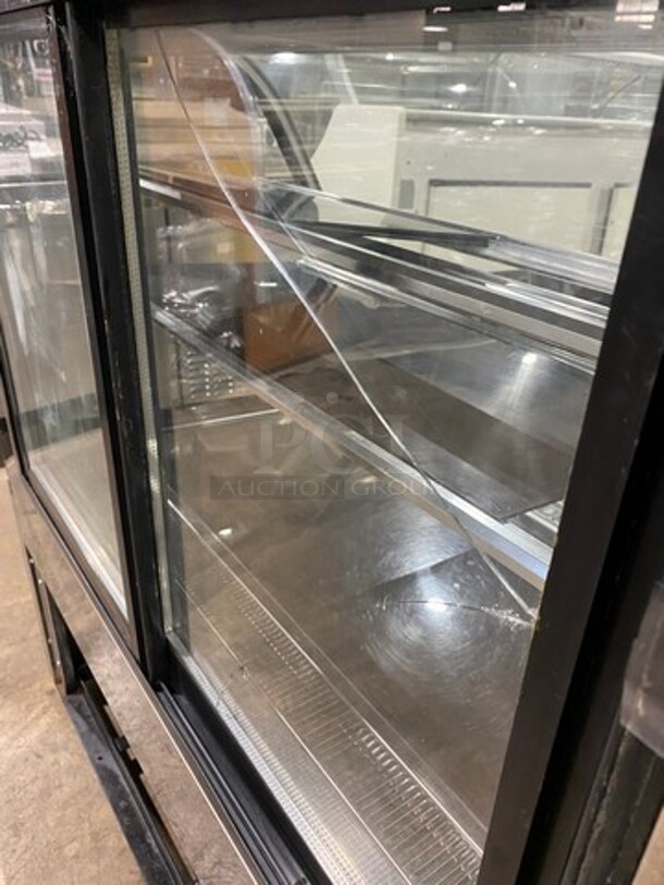 Ludlow Refrigerated Bakery Display Merchandiser! MODEL SG410FC SN:2508155 110V - Image 5 of 8