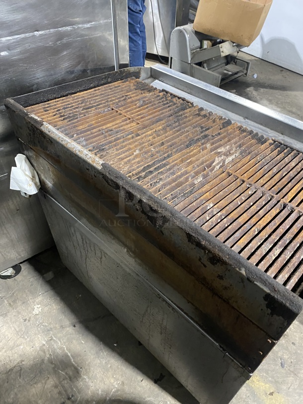 Cooking Performance Group Commercial Countertop Natural Gas Powered! Charbroiled Grill! All Stainless Steel! Working When Removed! - Image 5 of 5