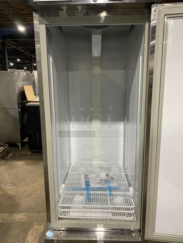 COOL! Maxx Cold Commercial Single Door Reach In Freezer! With Poly Coated Racks! All Stainless Steel! On Casters! Model: MXDF23FDHC SN: 3542107210012 115V 60HZ 1 Phase - Image 5 of 10