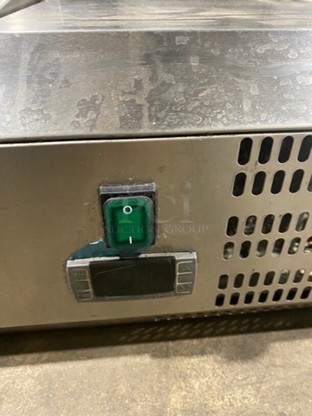 Avantco Commercial Countertop Electric Powered Food Warmer! Stainless Steel Body! - Image 10 of 10