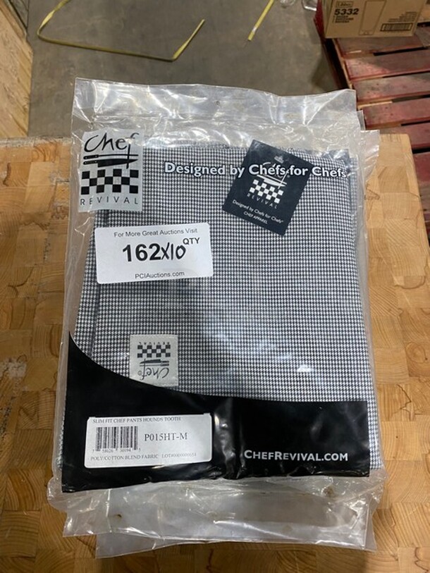 Brand New! Chef Revival Slim Fit Chef Pants! Poly/Cotton Blend Fabric! Size Medium! 10x Your Bid!