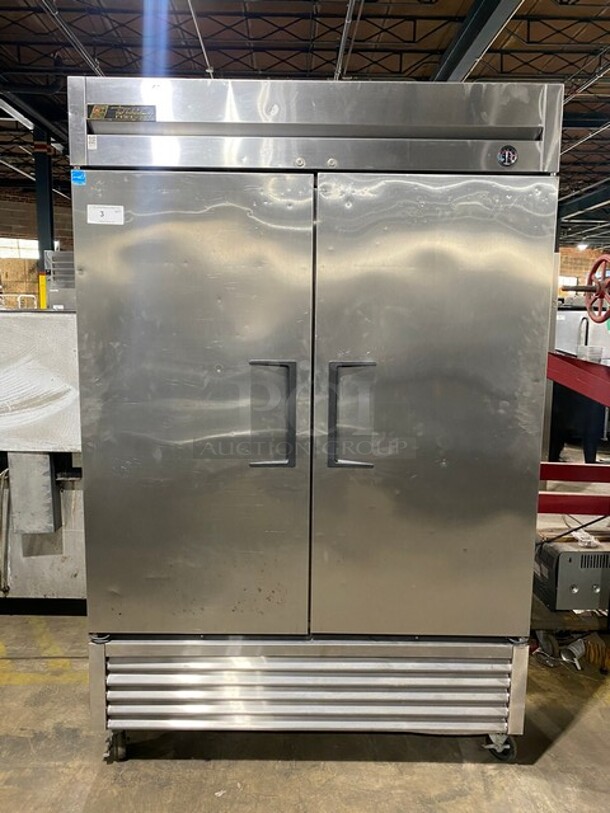 TRUE All Stainless Steel 2 Door Reach In Freezer! Model: T-49F ASerial 7684129! 115V 1 Phase! On Casters!  - Image 1 of 9