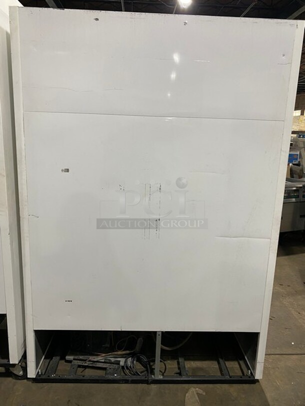 True 2 Door Glass Door Reach In Cooler Merchandiser! Model GDM-49 Serial 7766487! 115V 1 Phase! - Image 3 of 8