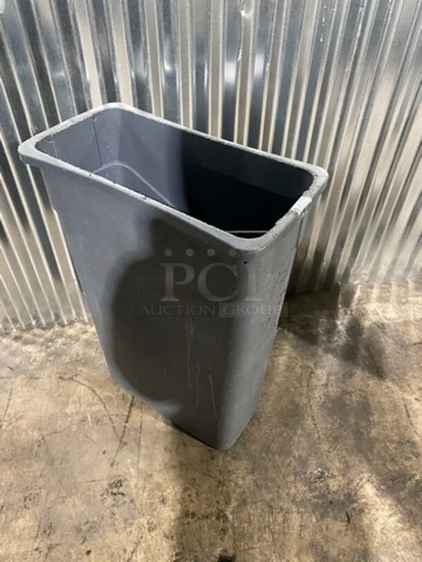 Gray Poly Trash Can! - Image 3 of 5