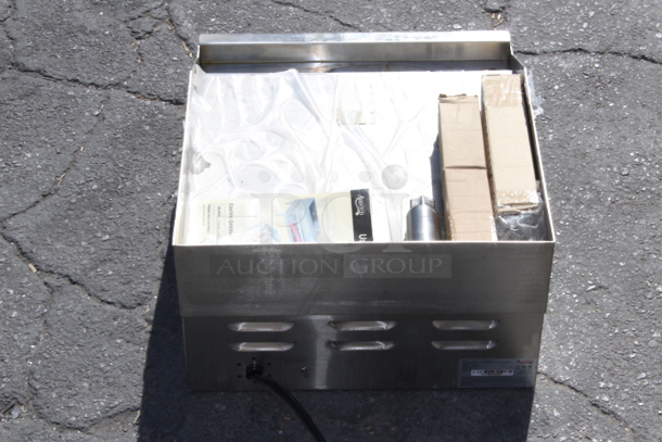 BRAND NEW SCRATCH & DENT! Avantco EG16N 16" Electric Countertop Griddle - 120V, 1750W. PRISTINE CONDITION. OUT OF ORIGINAL PACKAGING. S/N: EG1623050021 - Image 3 of 6