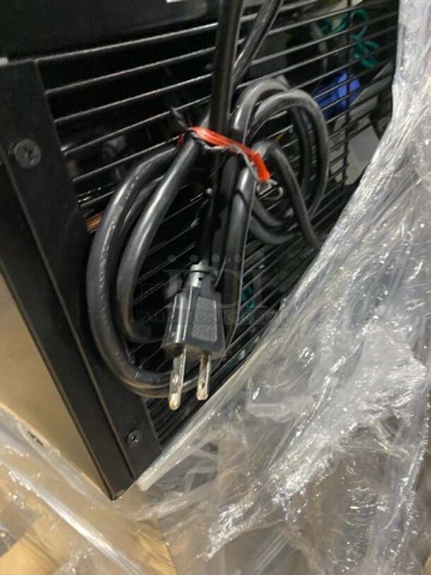 NEW! OUT OF THE BOX! SCRATCH-N-DENT! Whynter Undercounter Built In Ice Maker! 12LB Ice Capacity! All Stainless Steel! Model: UIM155 115V - Image 9 of 9