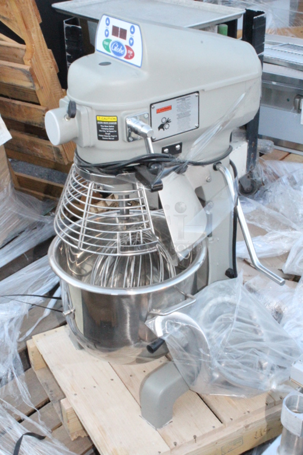 BRAND NEW SCRATCH & DENT! Globe SP20 20 Qt. Planetary Stand Mixer with Guard & Standard Accessories - 120V, 1/2 hp

 - Image 3 of 10