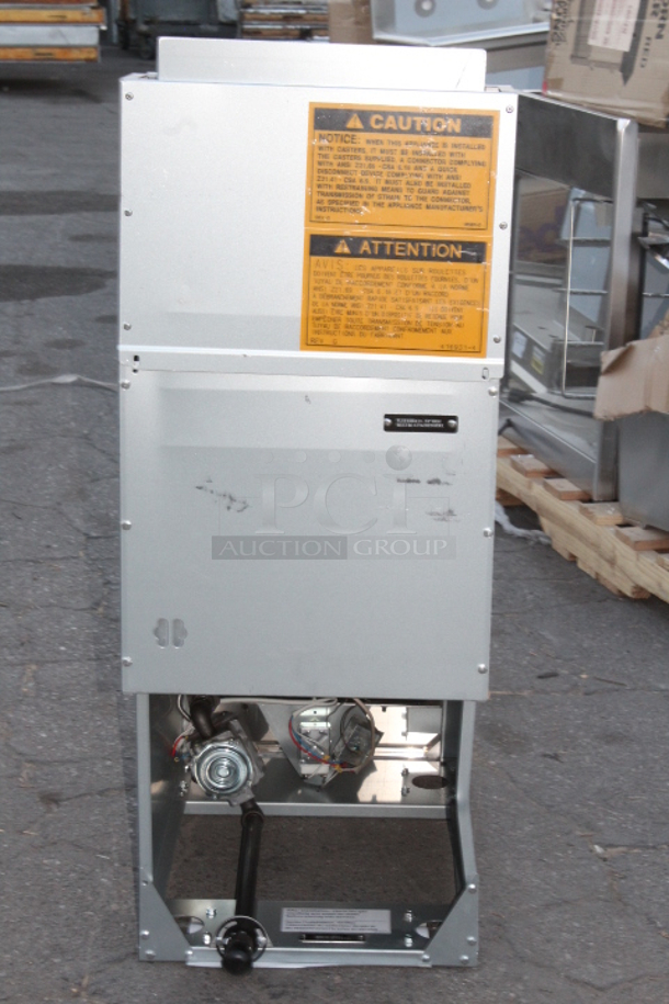 BRAND NEW SCRATCH & DENT! Vulcan LG400-1 45-50 lb. Natural Gas Floor Fryer - 120,000 BTU. S/N: DV1184033 Missing Leg and screws. 	 - Image 4 of 10