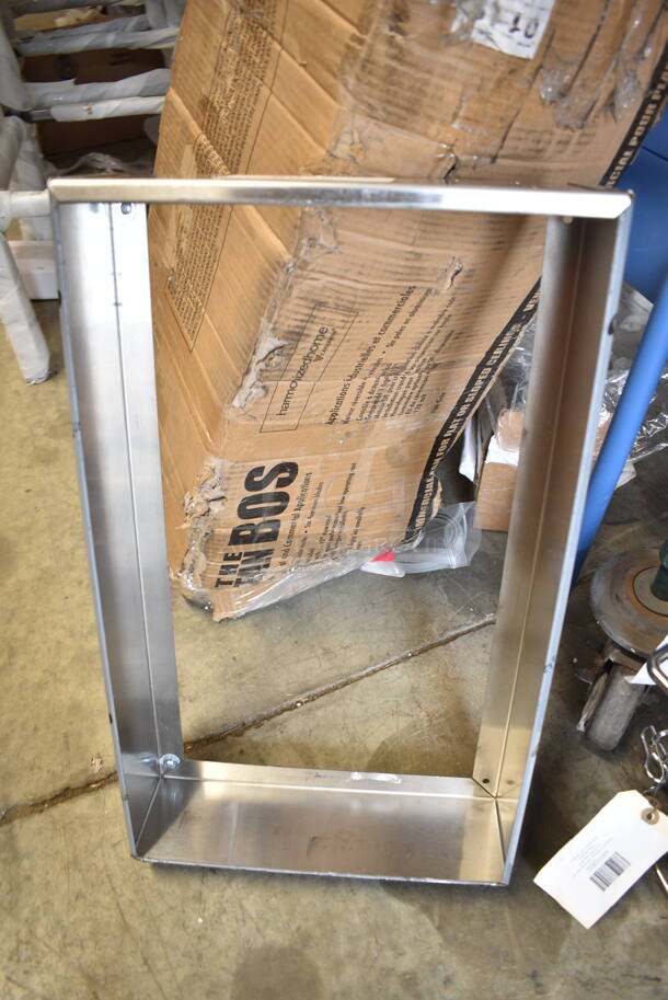 BRAND NEW SCRATCH AND DENT! Lot of 3 Pieces; Grindmaster ABB810 10 Gallon Coffee Urn Brew Basket, Stainless Stee Frame and Poly Blender Pitcher - Image 5 of 8