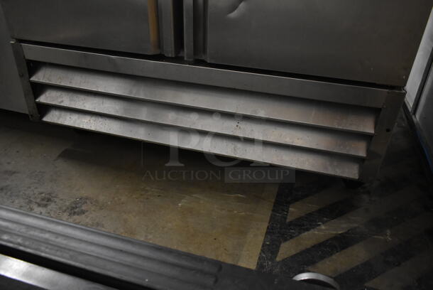 Entree CR2 Stainless Steel Commercial 2 Door Reach In Cooler w/ Poly Coated Racks on Commercial Casters. 115 Volts, 1 Phase. Tested and Working! - Image 4 of 8