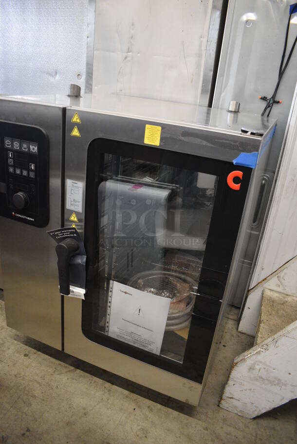 BRAND NEW! LATE MODEL! Convotherm C4eT 10.10 EB -N Stainless Steel Commercial Electric Powered Convotherm Combi Steamer Oven. 208 Volts, 3 Phase. 35x32x42 - Image 4 of 8