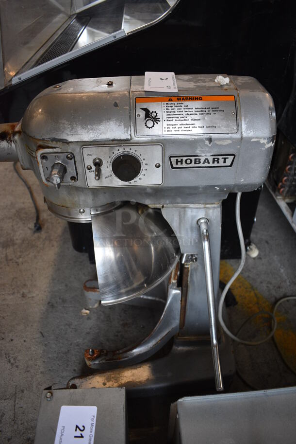 Hobart Model A200 Metal Commercial Countertop 20 Quart Planetary Dough Mixer. 115 Volts, 1 Phase. 16x19x32. Tested and Does Not Power On - Image 2 of 5