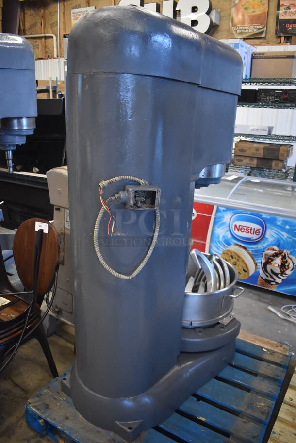 Hobart M802 Metal Commercial Floor Style 80 Quart Planetary Dough Mixer w/ Stainless Steel Mixing Bowl, Bowl Adapter, 3 Paddles and Dough Hook Attachment. 208 Volts, 3 Phase. 30x48x65 - Image 8 of 8