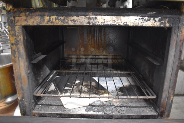 American Range Stainless Steel Commercial Natural Gas Powered 4 Burner Range w/ Oven, Over Shelf and Back Splash. 24x33x60 - Image 5 of 6