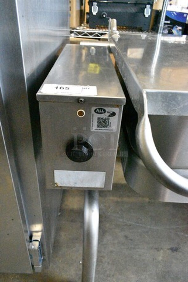 Stainless Steel Commercial Floor Style Electric Powered Braising Tilting Pan. 208-240 Volts, 3 Phase.  - Image 4 of 9