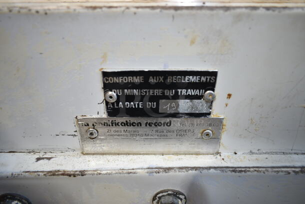 Metal Commercial Conveyor Belt on Commercial Casters. 208/240 Volts.  - Image 4 of 5