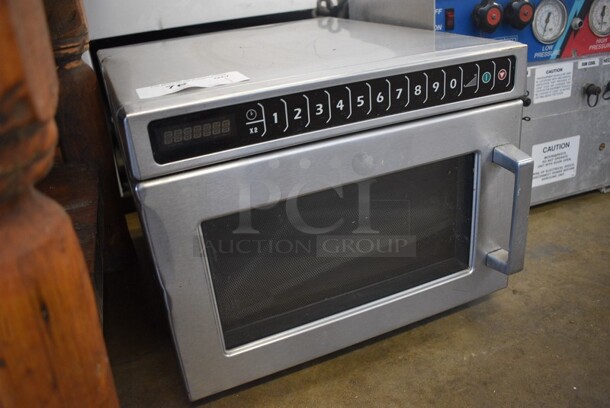 2018 Amana Model HDC212 Stainless Steel Commercial Countertop Microwave Oven. 208/240 Volts, 1 Phase. 16.5x20.5x13.5. - Image 3 of 5