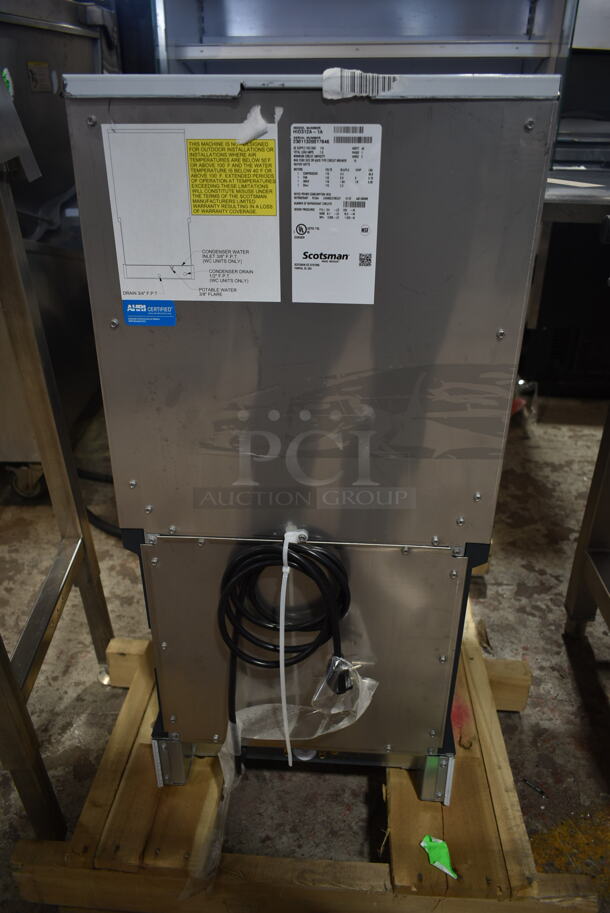 BRAND NEW SCRATCH AND DENT! 2023 Scotsman HID312A-1A Stainless Steel Commercial Countertop Meridian Ice Machine and Water Dispenser - 12 lb. Bin Storage. 115 Volts, 1 Phase.  - Image 4 of 5
