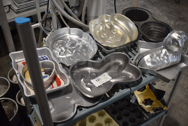 ALL ONE MONEY! Lot of 11 Various Wilton Metal Baking Pans Including Santa, Pumpkin, Bunny and Large Cupcake - Image 2 of 3