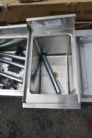 BRAND NEW SCRATCH AND DENT! Stainless Steel Single Bay w/ 1 Leg.