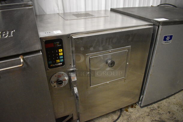Autofry MTI10 Stainless Steel Commercial Countertop Electric Powered Ventless Fryer w/ Left Side Warming Strip. 240 Volts, 1 Phase. 28x26x29 - Image 2 of 8