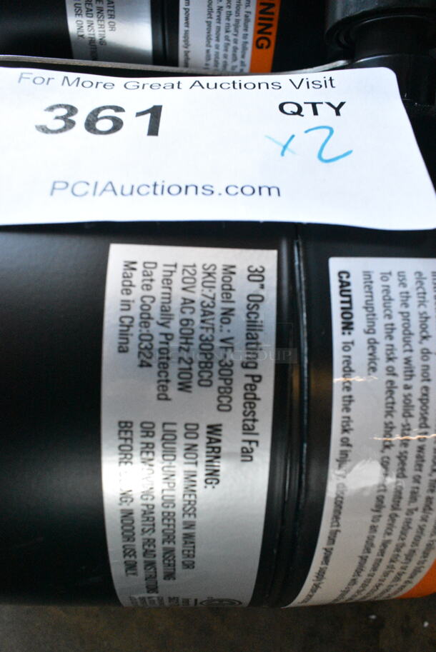 2 BRAND NEW SCRATCH AND DENT! Boltic VF-30PBCO 3-Speed Oscillating Pedestal Fan Motor. 120 Volts, 1 Phase. 2 Times Your Bid!  - Image 3 of 6