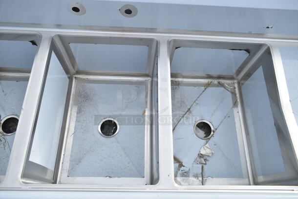 BRAND NEW SCRATCH AND DENT! Regency 600S31824224 Stainless Steel Commercial 3 Bay Sink w/ Dual Drain Boards. Bays 14x14x14 - Image 4 of 9