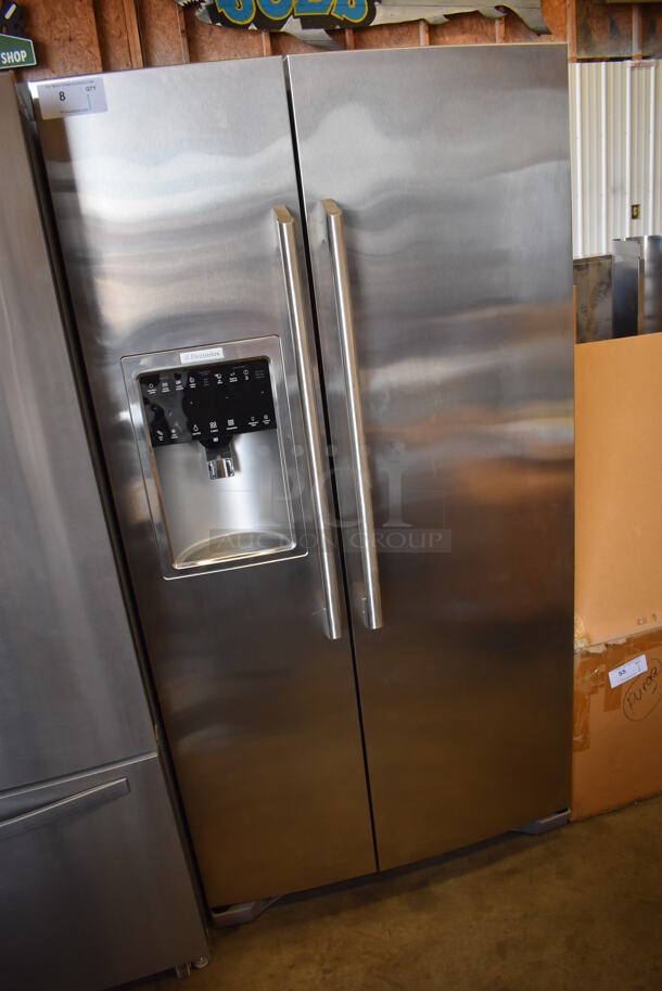 BRAND NEW SCRATCH AND DENT! 2013 Electrolux EI23CS35KS2 Stainless Steel Commercial French Style Cooler Freezer Combo Unit w/ Water and Ice Dispenser. 115 Volts, 1 Phase. 36x32x70. Tested and Working! - Image 4 of 8