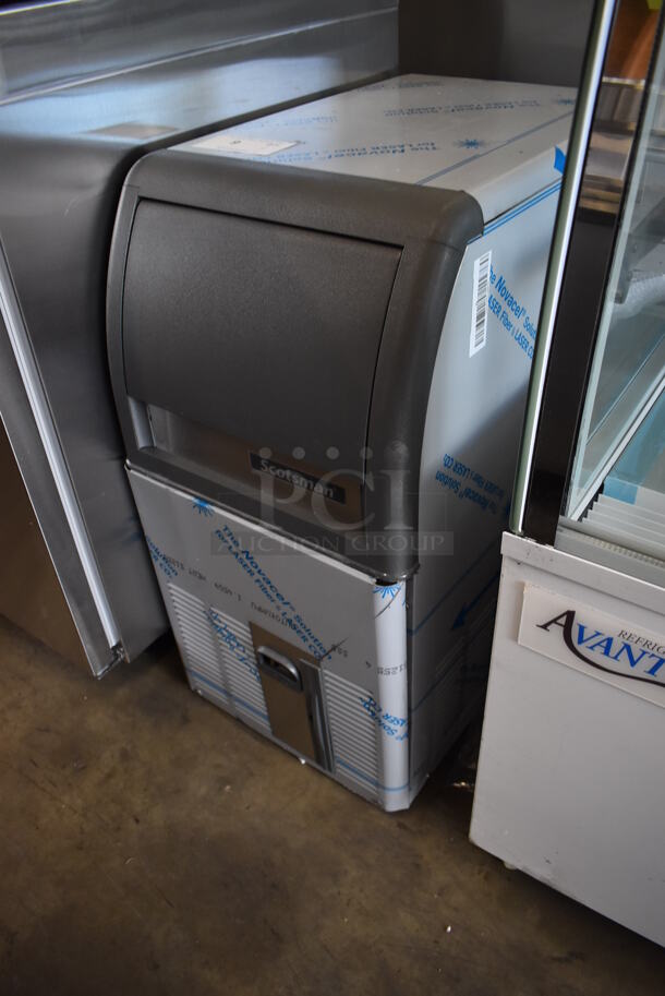 BRAND NEW SCRATCH AND DENT! Scotsman CU0515GA-1E Stainless Steel Commercial Self Contained Undercounter Gourmet Cube Ice Machine. 115 Volts, 1 Phase.  - Image 2 of 6