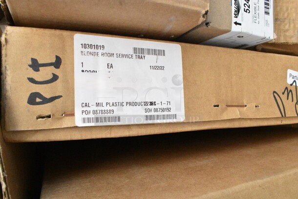 20 BRAND NEW! Boxes Including Rosenthal Sambonet TD1-24 Stockpot 10.5 Quart, Linea Serving Fork, Cal-mil 22301-1-71 Service Tray, Vollrath 52434 1/6 Size Lid, Costa Nova, Vollrath 82030 Pitchers, Spring USA 2374-6W 6 qt Convertible Induction Buffet Server w/ Hinged Lid, 005606 20x20 Drawer Assy, Vollrath CT2BH-120400 Conveyor Bagel and Bun Toaster, Winco MPF-57 Super Fine Mesh Basket, SQH8 Tablecraft Squeeze Bottles. 20 Times Your Bid!  - Image 4 of 12