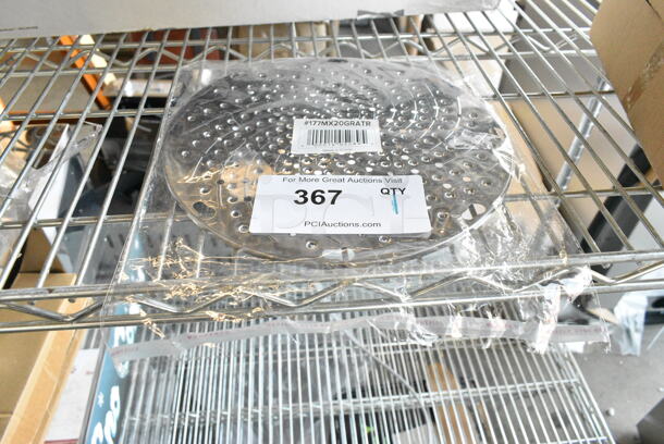 BRAND NEW SCRATCH AND DENT! Avantco 177MX20GRATR Grater Plate for #12 and #22 Slicer and Shredder Attachments - Image 1 of 2