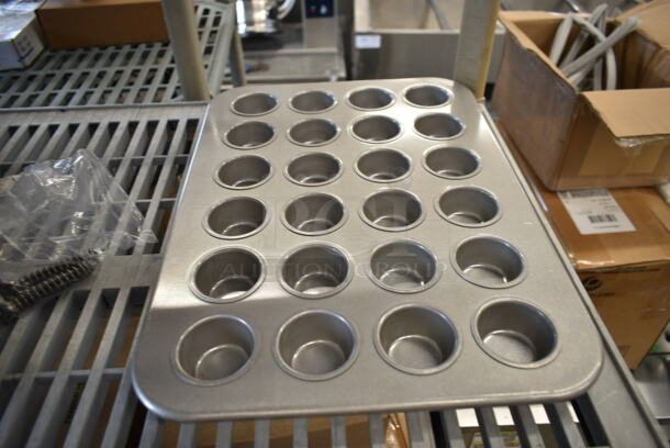 ALL ONE MONEY! Lot of BRAND NEW SCRATCH AND DENT! Items Including 2 Vollrath 78154 Stainless Steel 2.5 Qt. Vegetable Inset, Chicago Metallic 45245 24 Cup 2.1 oz. Glazed Aluminized Steel Mini Muffin Pan - 12 7/8" x 17 7/8", Bands. - Image 9 of 12