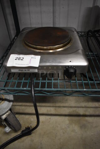 Cadco KR-SW Metal Countertop Electric Powered Single Burner Range. 120 Volts, 1 Phase. 11x14x3