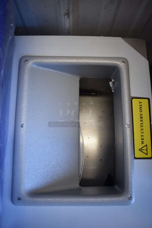 BRAND NEW SCRATCH AND DENT! Bar Maid CP-3000-D Stainless Steel Commercial Countertop Cutlery Dryer / Polisher Machine w/ 3 Boxes of Polishing Refill Beads. 110-120 Volts, 1 Phase. 22.5x20.5x17. Tested and Working! - Image 10 of 11