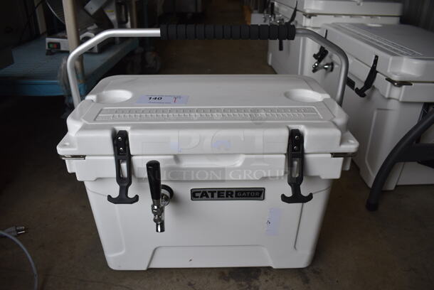 BRAND NEW! CaterGator JB20WH White 1 Faucet 21 Qt. Insulated Jockey Box with 50 ft. Coil. 21x14x15.5