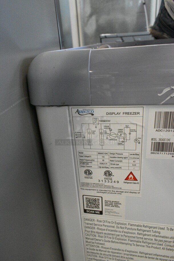BRAND NEW SCRATCH AND DENT! Avantco 360ADC12HC 71" Customizable Ice Cream Dipping Cabinet. 120 Volts, 1 Phase. Tested and Powers On But Does Not Get Cold - Image 7 of 7