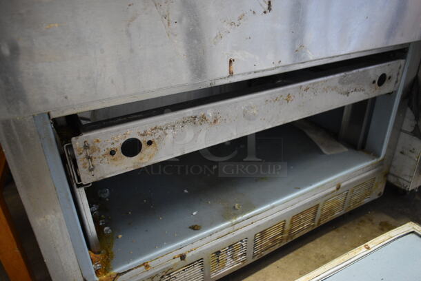 Delfield Stainless Steel Commercial Prep Table. Missing Bottom Drawer and Lid. Tested and Powers On But Does Not Get Cold - Image 6 of 6