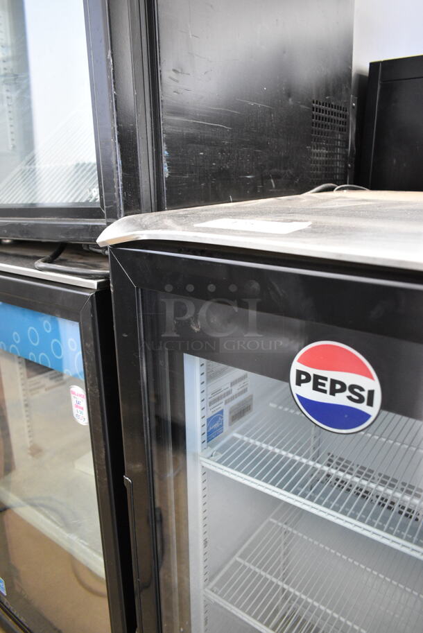 IDW G-7-F334B-HC Metal Commercial Mini Cooler Merchandiser w/ Poly Rack. 115 Volts, 1 Phase. Tested and Working! - Image 2 of 4