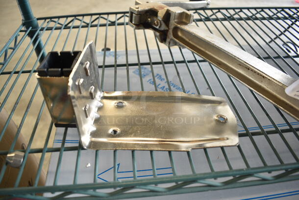 Metal Commercial Can Opener w/ Mount - Image 3 of 5