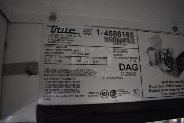 True Model GEM-26 Metal Commercial Single Door Reach In Cooler Merchandiser w/ Poly Coated Racks. 115 Volts, 1 Phase. 30x31x79. Tested and Working! - Image 5 of 5