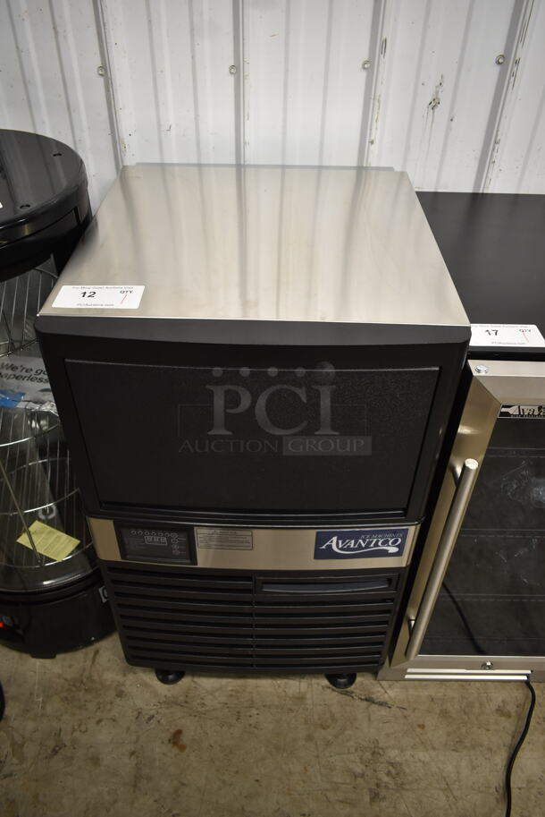 BRAND NEW SCRATCH AND DENT! Avantco 194UCF120A Stainless Steel Commercial Undercounter Self Contained Full Cube Ice Machine. 115 Volts, 1 Phase.  - Image 2 of 6