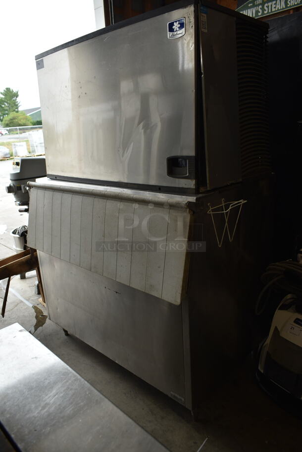 2014 Manitowoc IY1894N-261 Stainless Steel Commercial Ice Head on Commercial Ice Bin. 208-230 Volts, 1 Phase.  - Image 4 of 12