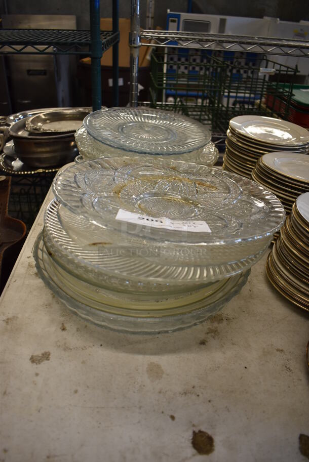ALL ONE MONEY! Lot of Items on Tabletop Including Ceramic and Glass Plates - Image 5 of 11