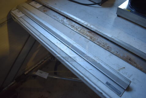 Metal Check Holder Rod. 30x1x3