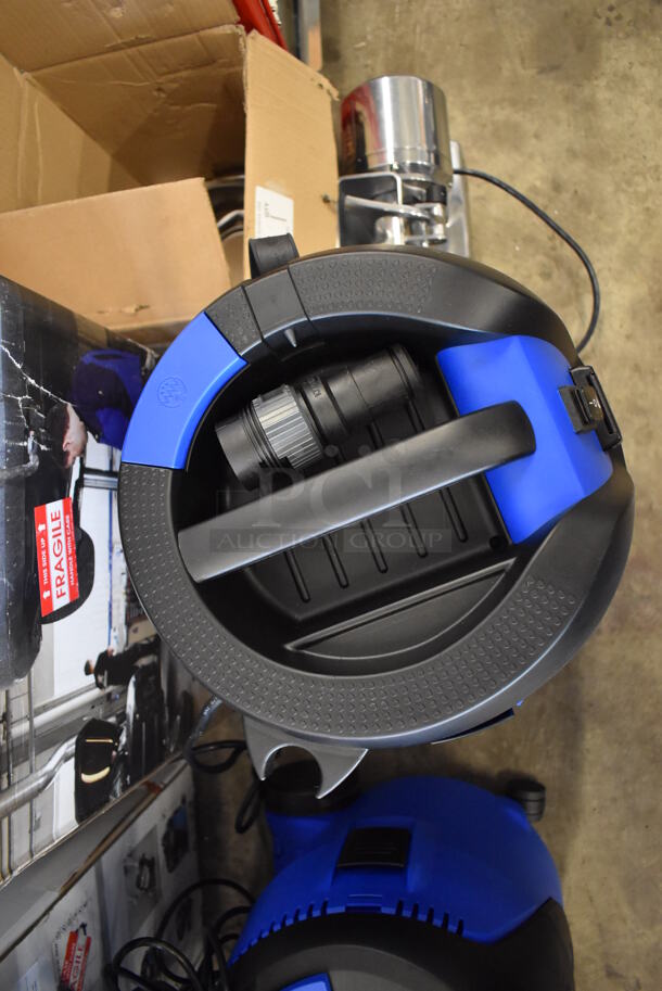 BRAND NEW IN BOX! Nilfisk AERO 31-21 PC INOX US Poly Blue and Black Shop Vac Vacuum Cleaner. 120 Volts, 1 Phase. 16x15x26. Tested and Working! - Image 8 of 9