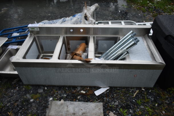 BRAND NEW SCRATCH AND DENT! Regency 600B3101413R Stainless Steel 3 Bowl Underbar Sink with Drainboard. Bays 10x14. Drain Boards 10x15 - Image 2 of 8