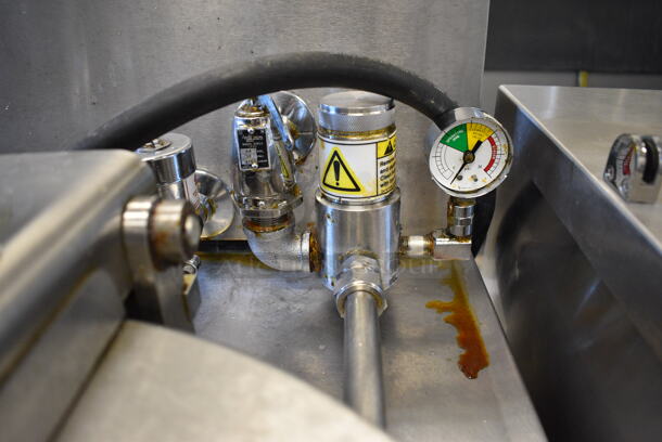 BKI LPF-F Stainless Steel Commercial Floor Style Electric Powered Pressure Fryer on Commercial Casters. 208 Volts, 3 Phase. 18.5x37.5x49 - Image 6 of 9