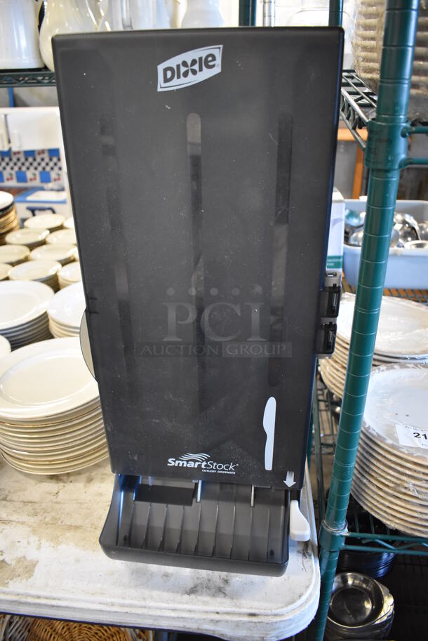 ALL ONE MONEY! Tier Lot of Various Items Including 2 SmartStock Plastic Utensil Dispensers - Image 2 of 10